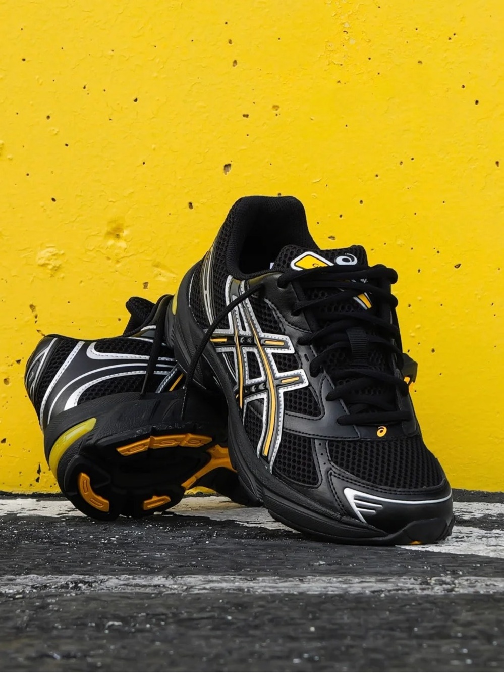 🐝 Asics Gel-1130 Black Yellow 🐝 - Picture 3 of 5